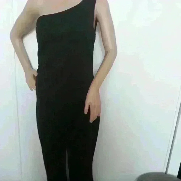 NWNT garage sexy party/cocktail office wedding jumpsuit with side slit size 9/10 - Picture 2 of 8